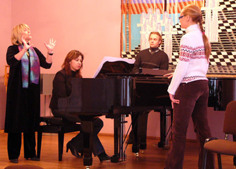 Pamela Hinchman - Soprano